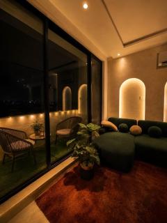 1 BR Condo , Self Check IN , Pool and Gym - 9