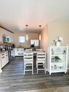 Rehoboth getaway/HotTub/EV/2bd/3.7mi beach/outlets - 2