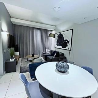 Luxury 1-Bedroom Apartment with Stunning Sandton Views - 8