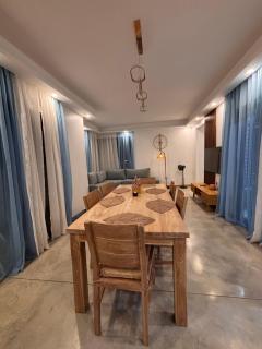 Golden Light villa - 1
