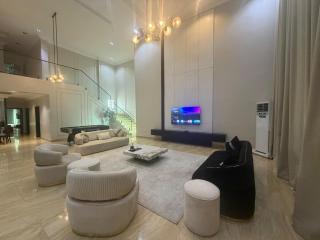 Max Entis 4-Bedroom Apartment Ikoyi - 0