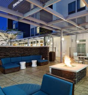 SpringHill Suites by Marriott Pensacola - 4