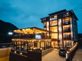 Walnut Village Resort - 5