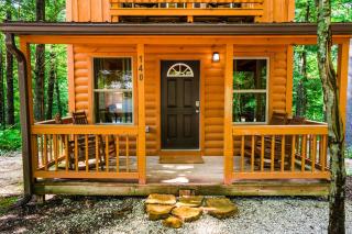 Buttercup - Cozy Retreat - Central - WiFi - 5