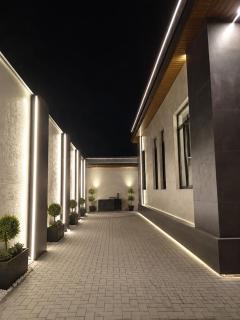 Luxury 3 Bedroom Modern House with Private Swimming Pool - 4