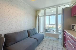 18-90b Kvartet, Vasyl Lypkivskyi 16b, Kyiv, railway station, metro nearby, stunning city view, Petrovdom Apartment - 8