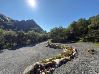 Flakstadveien - Sentralt, midt i Lofoten - 4