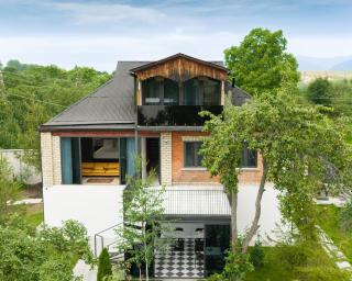 Namus House - 8