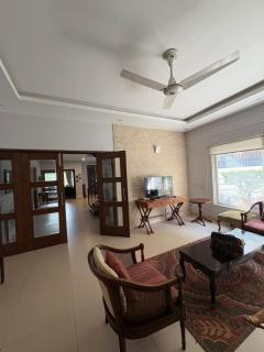Modern rest house - 8