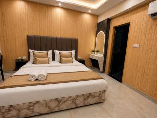 Hotel HS Palace, A Four Star Luxury Hotel & Resort In Haridwar - 3
