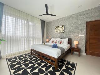 HYD - Lake Haus- AC 3BHK, 65' TV, Free Cleaning - 7