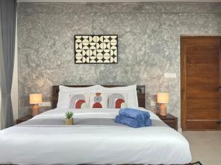 HYD - Lake Haus- AC 3BHK, 65' TV, Free Cleaning - 6
