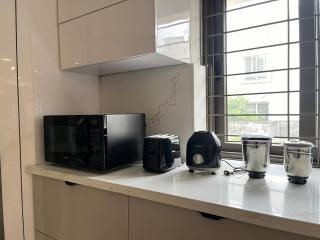 HYD - Lake Haus- AC 3BHK, 65' TV, Free Cleaning - 1