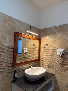 Hotel The Mala - 1
