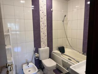 A Grand, Prime-Location Luxury Haven in the Heart of West Amman - 4