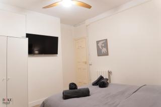 Malasaña Urban Rooms | Interior Double Room - 8