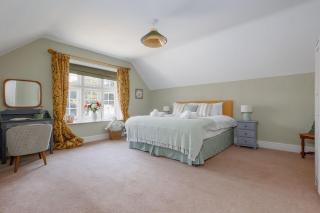 Kings House - 9