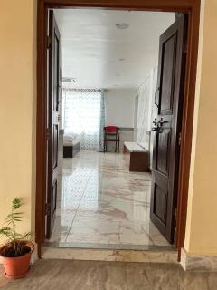 Debaji Hospitality and Apartments - 4