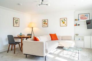 Apartment 8 - Bootham House - 0