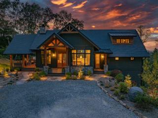 The HeartStone Lodge at Eagles Nest - 0