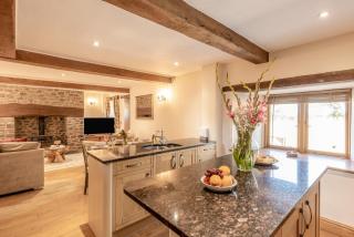 2 Bed in St. Giles oc-c45183 - 6