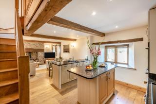 2 Bed in St. Giles oc-c45183 - 4