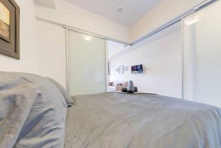 1 BR Furnished Condo with Balcony across CN Tower - 4