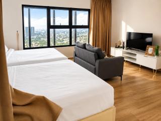 CozyCove 3BR-8Pax-Walk to MRT - Close to TRX-KL City-Bukit Bintang - 1