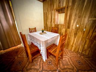 Casa Chilamate Alojamiento Completo Refugio Rustico con Senderos & Rio - 9