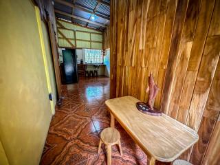 Casa Chilamate Alojamiento Completo Refugio Rustico con Senderos & Rio - 7