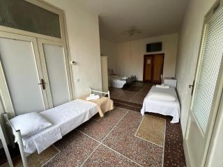 Holiday Pisa Gare 2 - 8