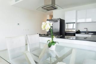 Luxury condo with balcony and front ocean view - CM806 - 2