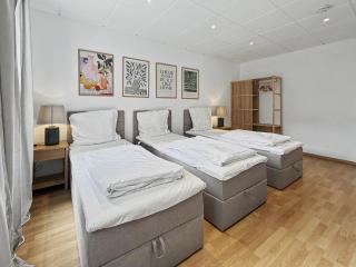 Staytime - Grand Suite I 3 Room I 7 Beds - 3