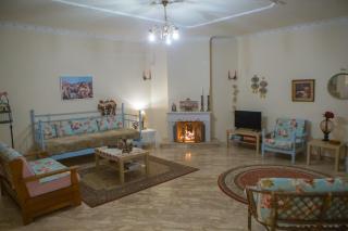 WoodsCottage English Country Villa for Families and Friends in Loutra Pozar - 0