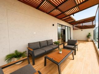 Duplex Moderno y Espacioso en Miraflores - 2