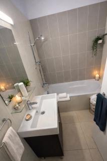 Resort Living in Paphos - Modern 1BR - Pools & Spa - 3