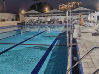 Luxury Marina Apartment Pool, Gym ,Tennis - 4