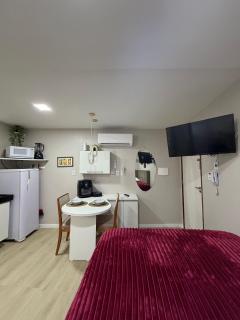 studio 303 | wifi | JC STAYS - 1