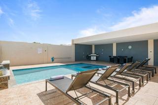 2BR Aruba Retreat Near Eagle Beach with Pool and BBQ - 9