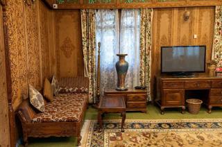 Royal Heritage Houseboats - 1