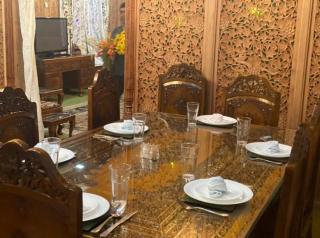 Royal Heritage Houseboats - 2