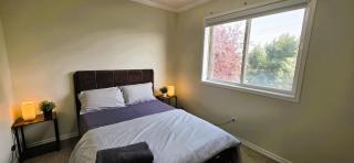 Cozy and Elegant 4BR Retreat, Entire House, King Bed, Airport, Ring Road, Games - 4