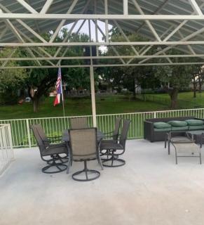 Spacious Lakefront Home with Water Views, WiFi & Private Washer/Dryer - 5