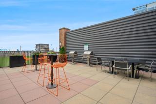 Flats DT Balcony Covered Parking Dog Park - 9