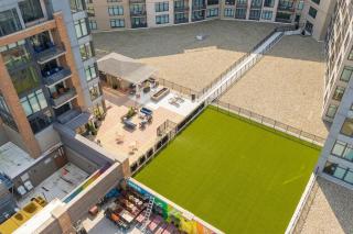Flats DT Balcony Covered Parking Dog Park - 1