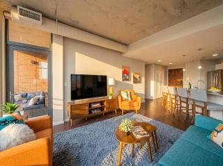 Flats DT Balcony Dog Park On-site Parking - 8