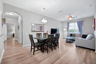 Beautiful Vista Cay Condo Next to Clubhouse - 3033 - 5