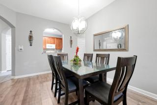 Beautiful Vista Cay Condo Next to Clubhouse - 3033 - 3