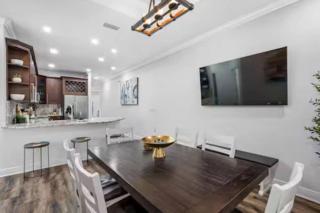 Midtown Retreat - 1