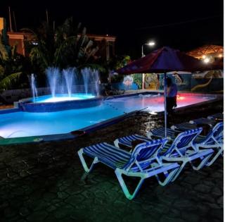 Caribbean Hotel Bar & Grill - 5